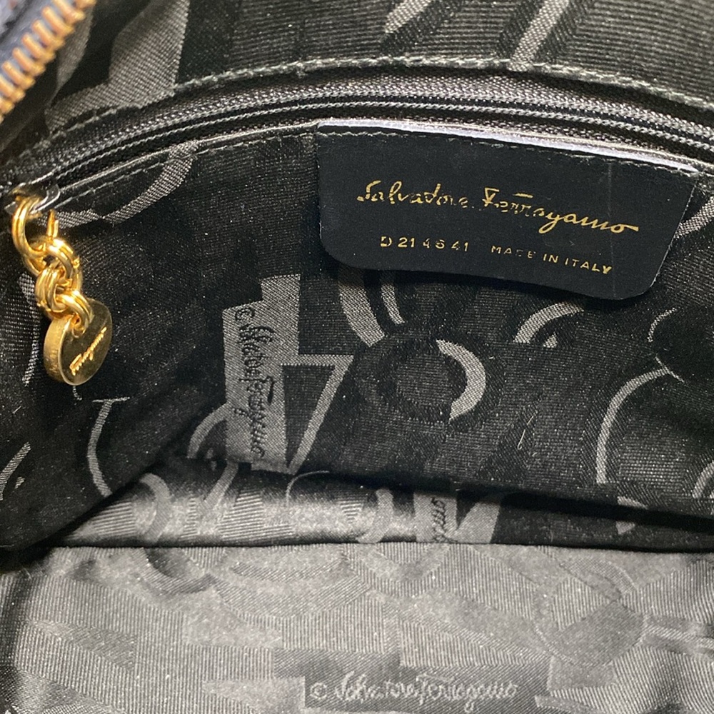 Salvatore Ferragamo Speckled Suede Navy Blue Crossbody Camera Bag Rare Find! EUC - Picture 10 of 11